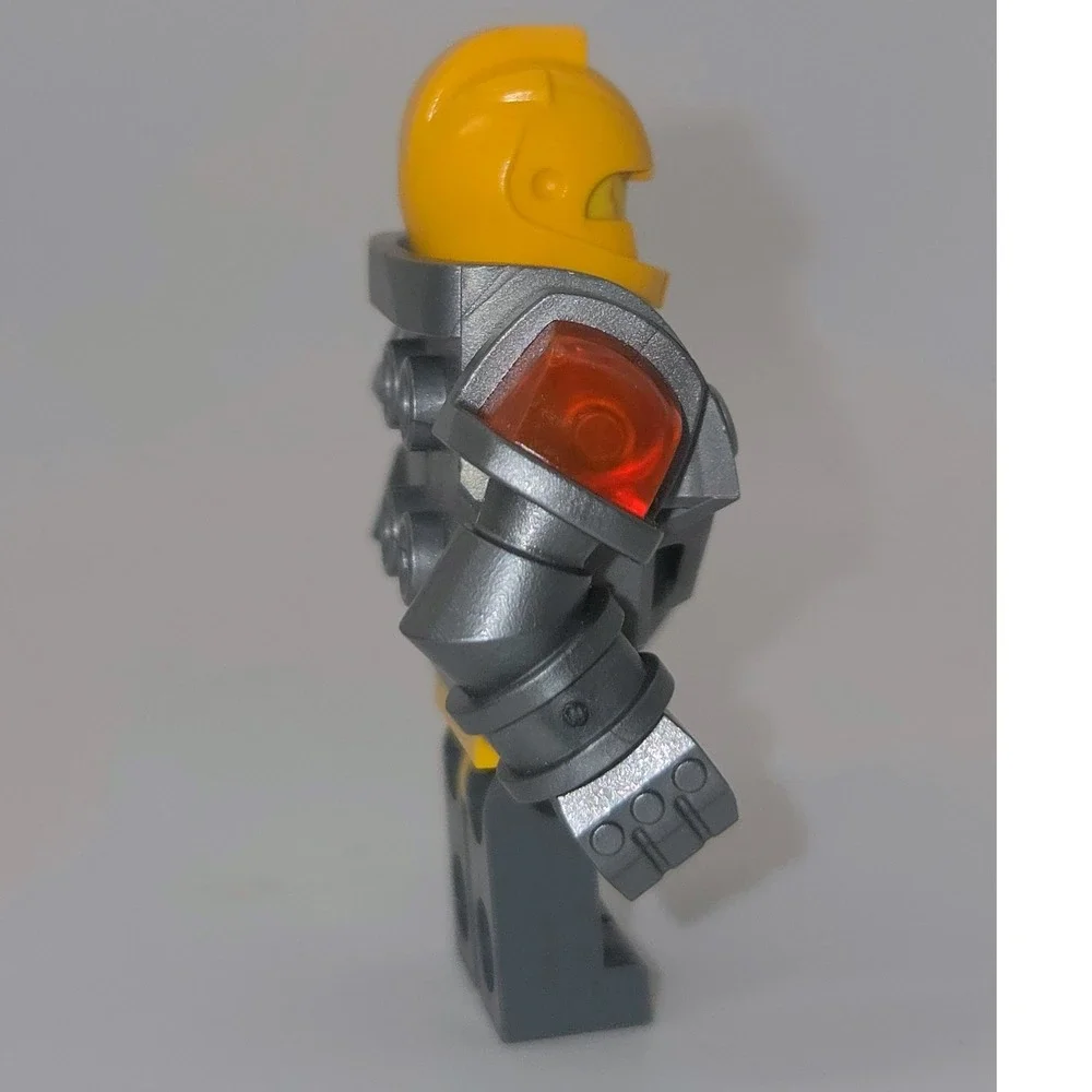 LEGO Nexo Knights Axl Minifigure Small Silver Orange Excellent